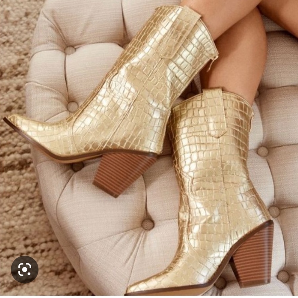 Jessie James x JustFab